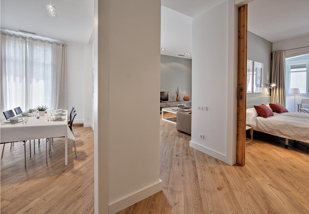 Habitat Apartments Rambla Deluxe Barcellona Esterno foto