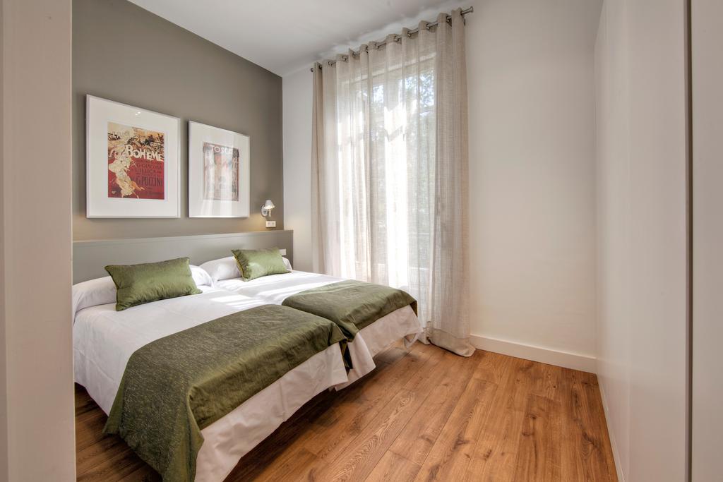 Habitat Apartments Rambla Deluxe Barcellona Esterno foto